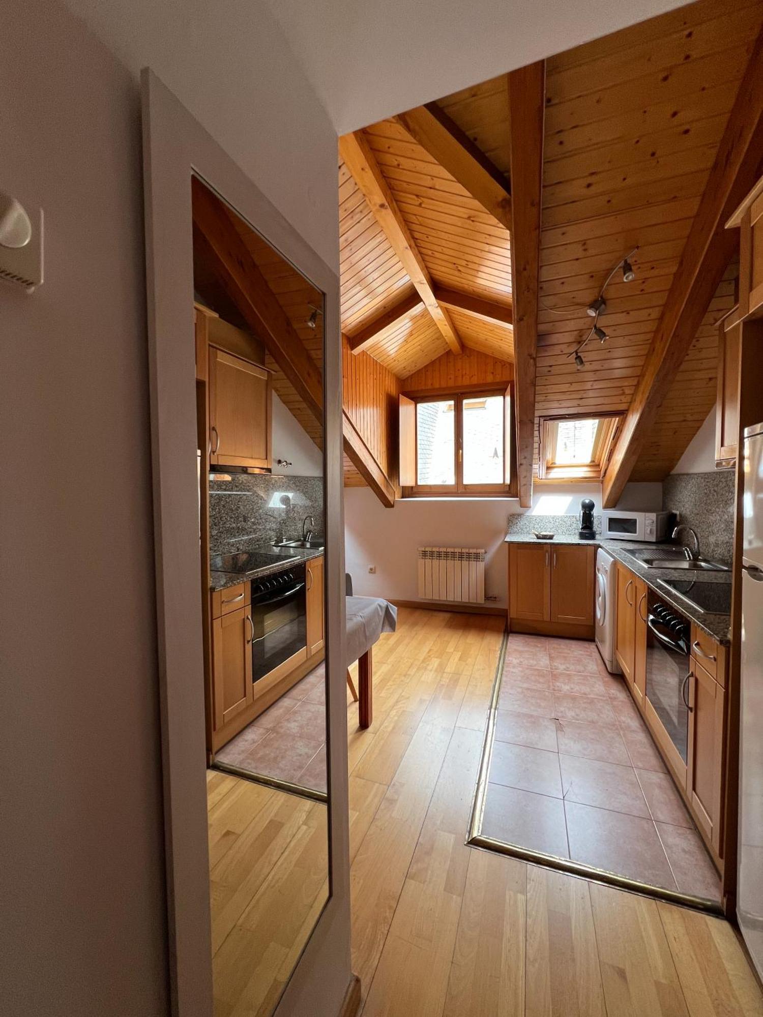 Casa La Muga Apartment Бенаск Екстериор снимка